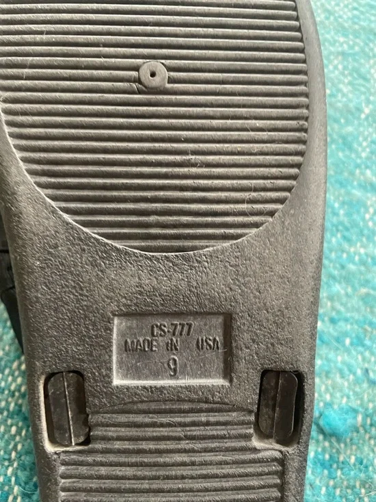 Sunflower Thong Sandals - Picture 3 of 3